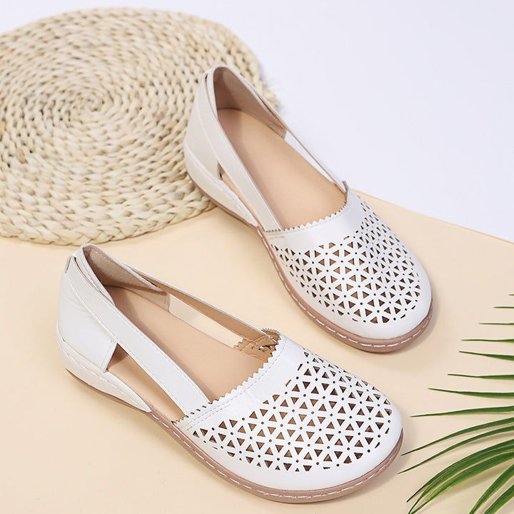 Helen | Closed Toe Slingback Flat Sandal