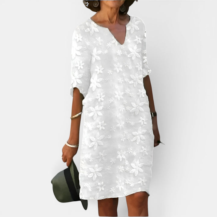 Amber | Floral Knee-Length Shift Dress