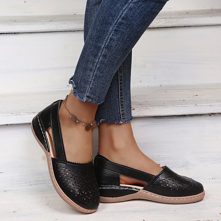 Helen | Closed Toe Slingback Flat Sandal