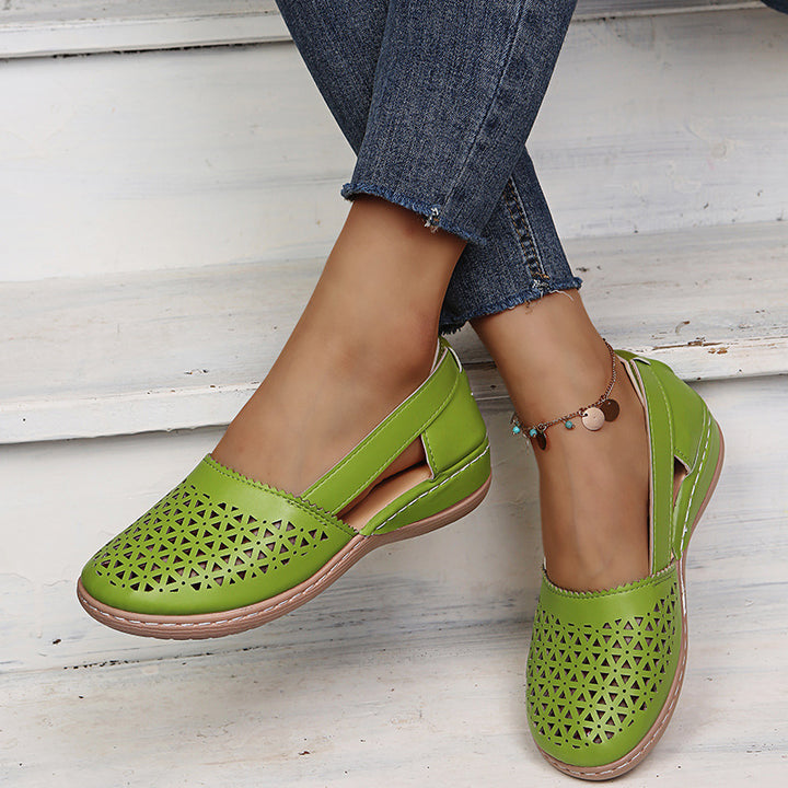 Helen | Closed Toe Slingback Flat Sandal