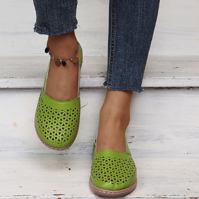 Helen | Closed Toe Slingback Flat Sandal
