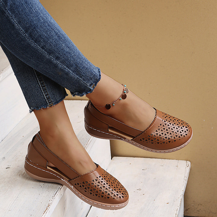 Helen | Closed Toe Slingback Flat Sandal