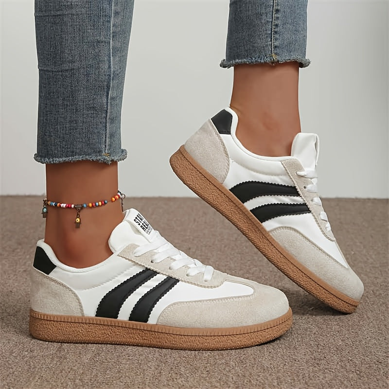 Greta | Lace-Up Low-Top Sneaker with Side Stripe Detail