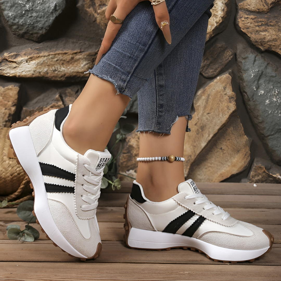 Patsy | Retro Lace-Up Platform Sneaker