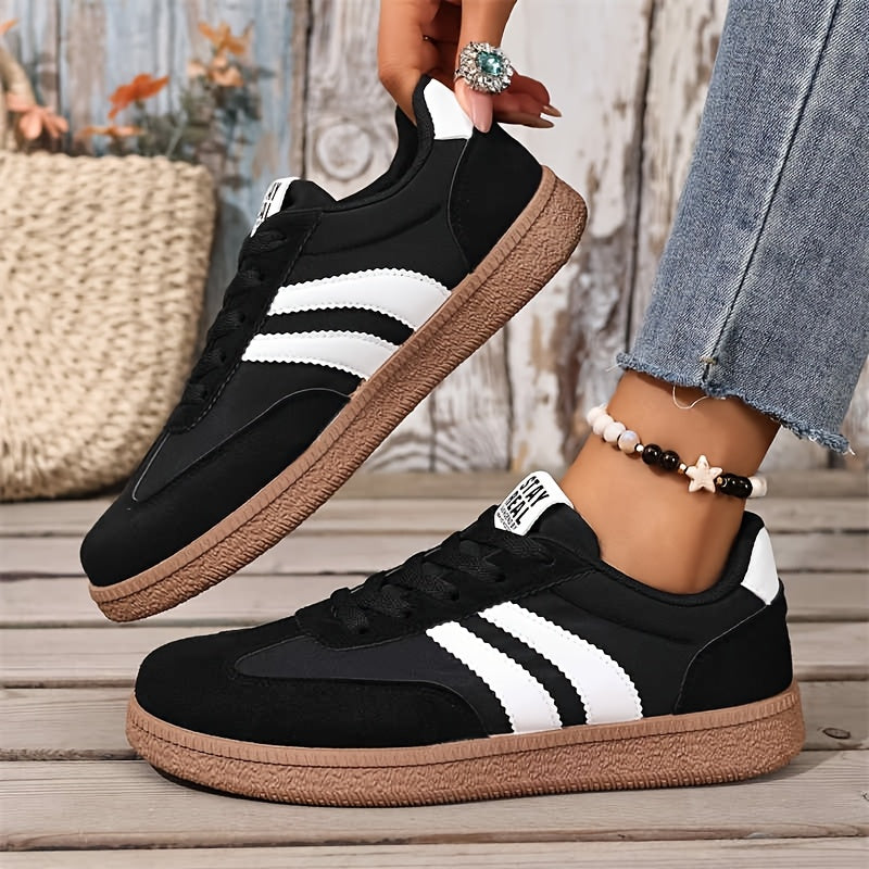 Greta | Lace-Up Low-Top Sneaker with Side Stripe Detail