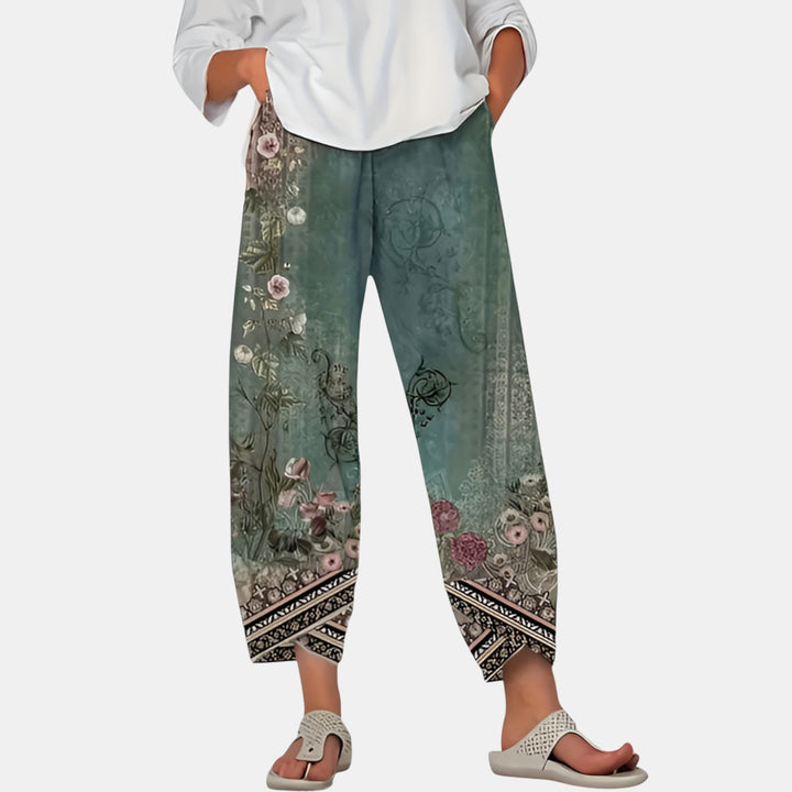 Marlowe | Boho Print Elastic Waist Capri Pants